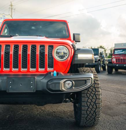 2022 Jeep Wrangler 4 puertas Rubicon - Techo eléctrico/Mejoras/Sin cargos de concesionario - $43,500 (Riverview, FL (justo fuera de Tampa - tenemos más de 100 Jeeps))63443284664707122
