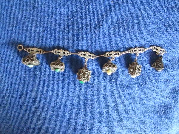 Vintage European Etruscan Sterling Charm Bracelet - $40 (Upper East Side)63471376000387121