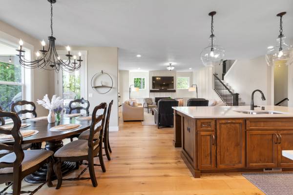 $950,000 / 5br - 3726ft2 - 5 Bed, 5.5 Bath 3726 Sq Ft Felida Home w/ADU Potential (Felida)64039056928386122