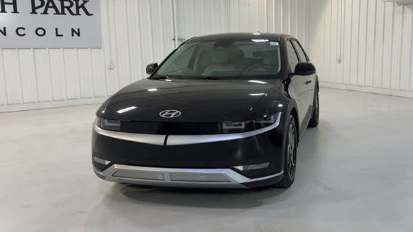2023 Hyundai IONIQ 5 SEL suv Abyss Black - $25,495 (CALL or TEXT 512-309-5564)63439510234243123