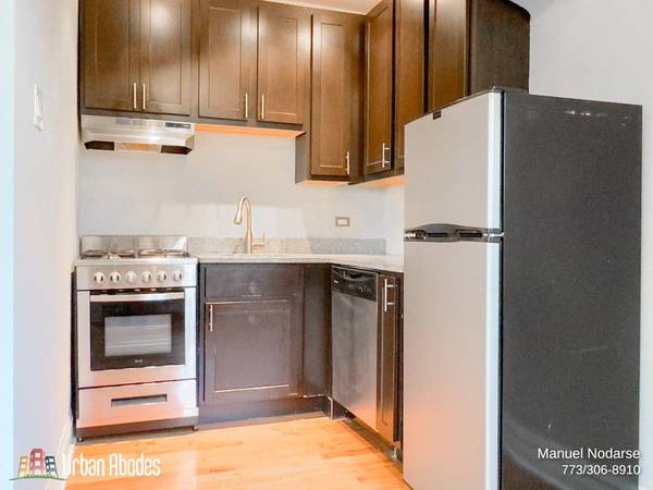 $1,795 / 1br - 700ft2 - Breathtaking 1 Bedroom, 1 Bath in Ravenswood, Available: 12/1/2025 (Ravenswood)64041808282626122