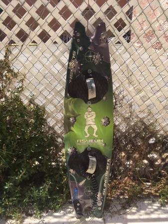 kiteboard Slingshot 1