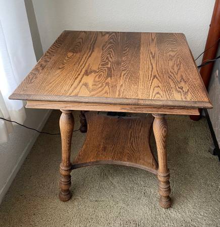 Tiger Oak Side Table 1