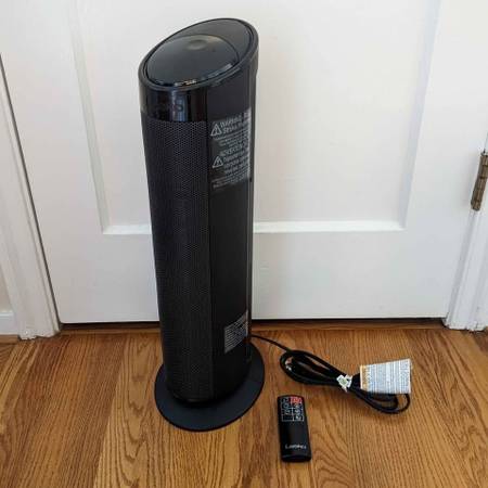 Lasko 1500W ceramic oscillating tower portable space heater & remote 1