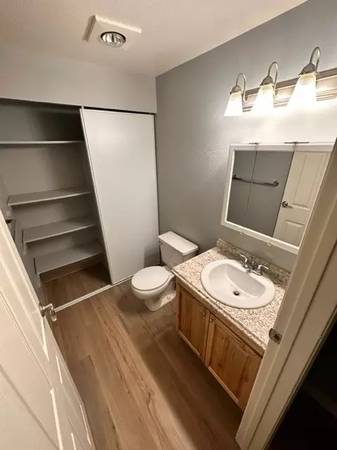 $1,850 / 2br - 816ft2 - Wonderful 816 sqft, 2 bed, 1.5 bath floorplan in Lynnwood (Lynnwood)64031137302019120