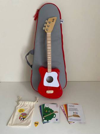 Loog Mini 3-String Guitar Set with Gig Bag & Flashcards - Like New! 1