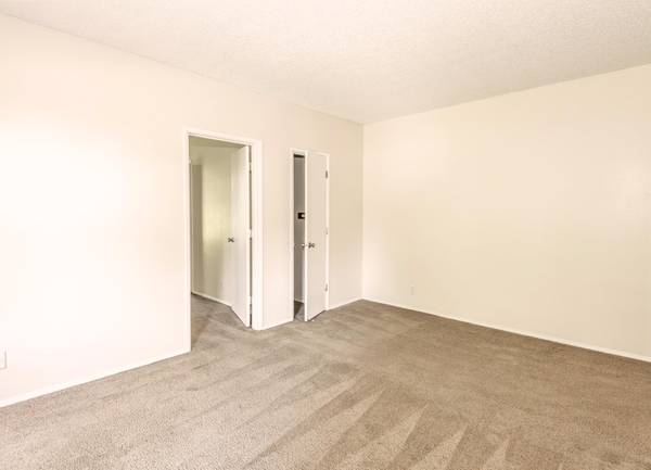 $1,099 / 1br - Small, Quiet Community, Bay Windows | 1 Bed 1 Bath + Extra Storage (Goose Hollow on 14th)63956353200387124