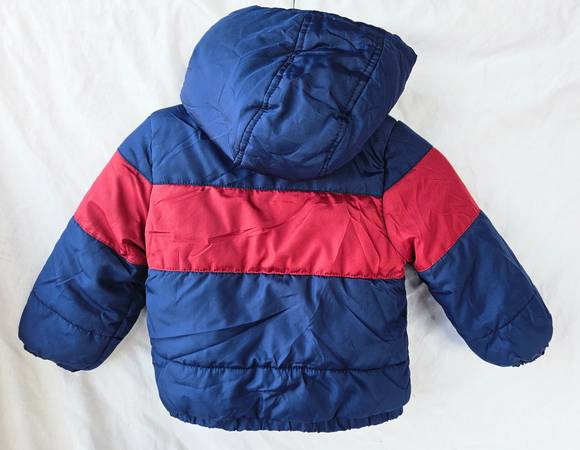 Oshkosh Winter Snow Hooded Jacket Size Boys 2T - clothing