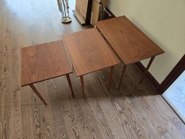 Wood Nesting Tables 1