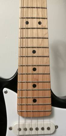 Behringer iAxe 393 Stratocaster Guitar - musical instruments - by