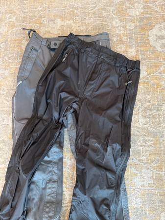 Pantalones de motocicleta con malla/fluido de aire Olympia Motosports, talla 36 - $50 (Seattle)63471363696897124