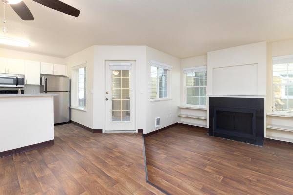 $1,455 / 1br - 702ft2 - Indoor Basketball Court, Covered Balconies and Patios, Dishwashers (Fircrest)63672582450563123
