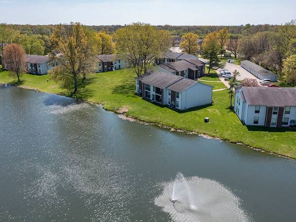 $800 / 1br - 710ft2 - Our apartments are going FAST so applying today Best rent deals ever! (1200 E Elmwood Dr, Terre Haute, IN)63675880751745122