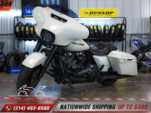 2018 Harley Davidson Street Glide Special - Financing Available!