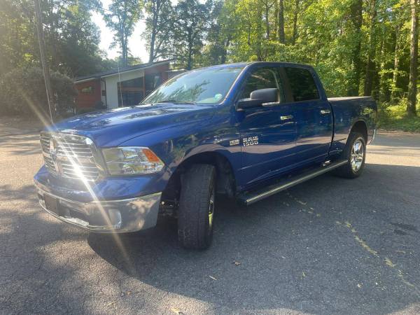 2017 Ram 1500 Crew Cab - Financing Available! 1