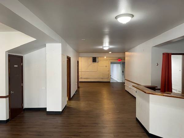 $2,000 / 3000ft2 - Espacio de oficina grande en alquiler (Cedar Rapids)63863672731521124