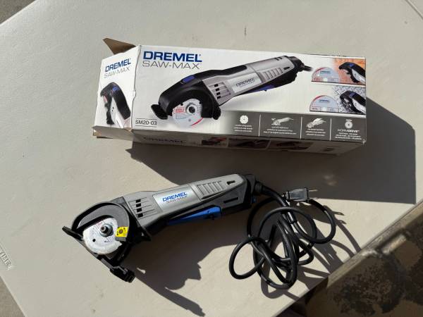 Dremel Saw Max 1