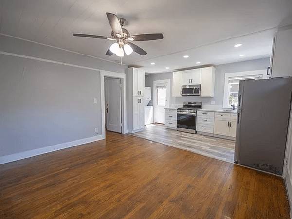 $1,000 / 1br - 500ft2 - *.*Charming 1-bedroom, 1-bathroom cottage*.* (3745 Bancroft St, San Diego, CA)63932991293955121
