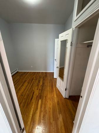 $2,750 / 2br - 3rd Floor Brownstone Apartment (Brooklyn)63945495883522121