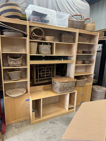 Wall shelving unit 1