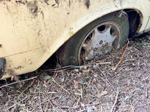 1977 Mercedes-Benz 300D W123 - $400 (Oak Harbor)63475070572547124