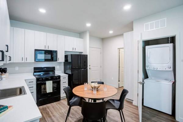 $1,243 / 1br - 1BD 1BA, Game Room, Microwave (2 Gary Hall Wy, Sparks, NV)63682219168513121