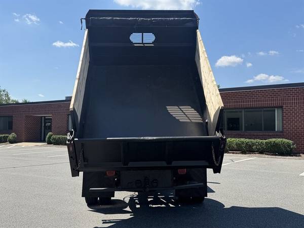 2018 Ford F-550 4x4 - Photo 11