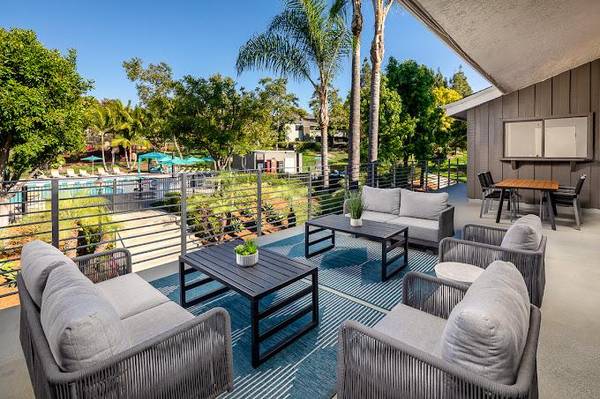 $2,700 / 1br - 750ft2 - Private Patio/Balconies, Package Receiving, Two Jacuzzis (Rancho Del Oro in Oceanside)63657242972417120