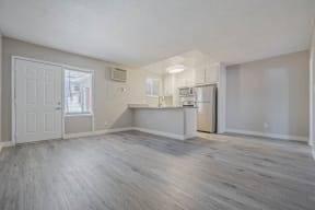 $1,750 / 1br - 530ft2 - Ubicado en Palm Springs, electrodomésticos de acero inoxidable, 1/hab (South Palm Springs, CA.)63686209711873124
