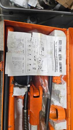 Body & Frame Port-a-power - $175 (Auburn)63471341988353122