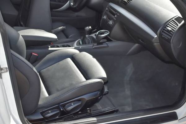 2012 BMW 128i Coupe M Sport de 6 velocidades - $17,000 (Atlanta)63620834054787124