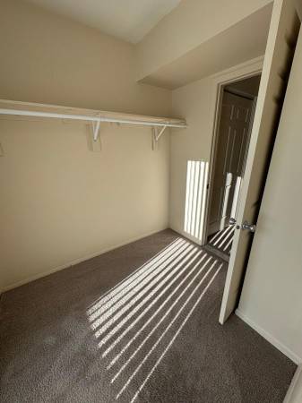 $1,545 / 476ft2 - Less than a mile from Thayer Street (Olney Street)64002827606274124