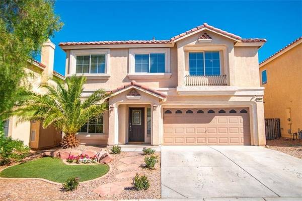 Fabulous 2,700+ Sqft 5-Bedroom House with Tons of Upgrades 1