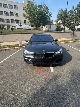 2017 BMW 740i xDrive M Pack - $14.500 (Flushing)63470619250051121