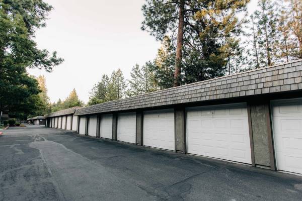 $1,336 / 2br - 955ft2 - Won't Last!  2 Bed/2 Bath, Garage, A/C, Pet Friendly, Fitness Room (Coeur d'Alene)63969874705922121