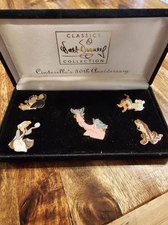 Disney Cinderella 50th Anniversary 5 pin set 1