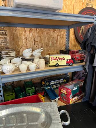 Yard sale photo