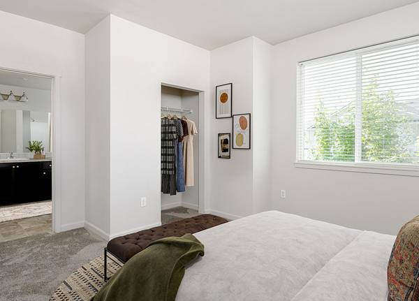 $1,450 / 1br - ¡$1000 AL MUDARTE + 1 MES GRATIS! - Pista Deportiva, Área Acuática Temporada (Vancouver)63956353354115121
