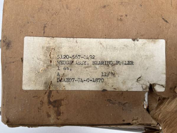 M 151 MUTT military Jeep bearing splitter 1