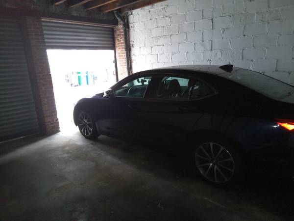 $300 Garage 35th street and broadway great location. (Astoria)63945498980867121