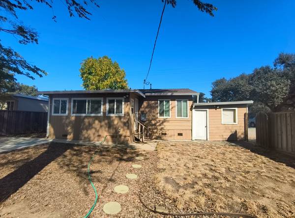 11705 Foothill Ave, Gilroy 1