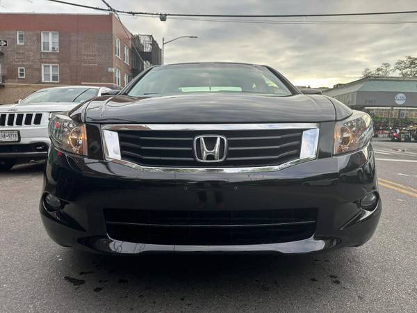 2009 Honda Accord EX-L V6 Sedan limpio, bajos kilómetros, totalmente equipado - $5,900 (bensonhurst brooklyn ny)63614037786881121