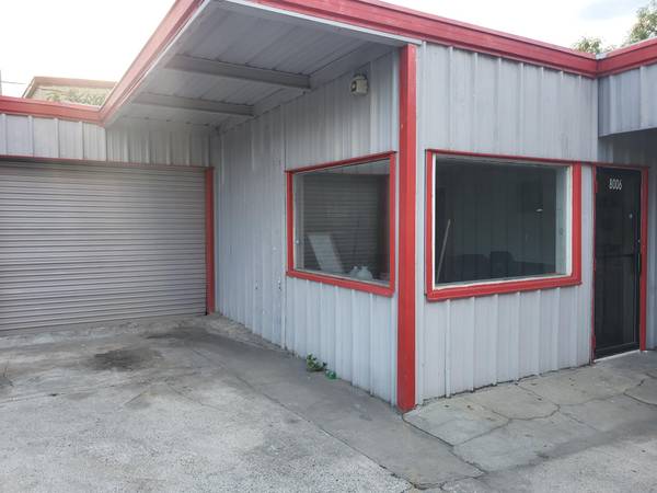 $3,990 / 5600ft2 - Almacén Comercial / posiblemente Taller Mecánico / Venta de Autos / Almacenamiento (Tampa)63991226551170122