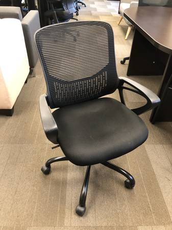 3 Used CHL Task Chair With Arms, Black Fabric Seat, Black Mesh Back 1