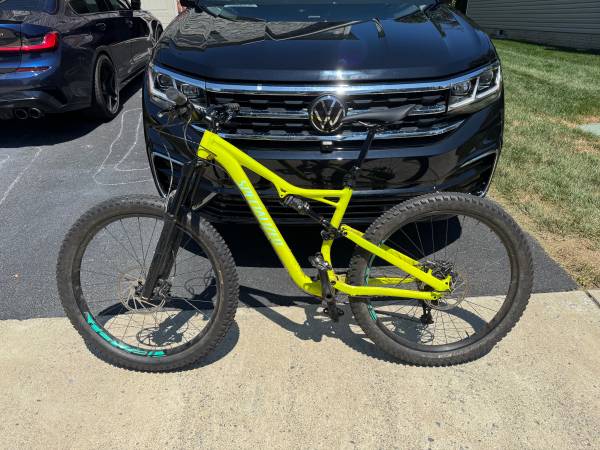 2018 Specialized Stumpjumper Comp 6Fattie 1