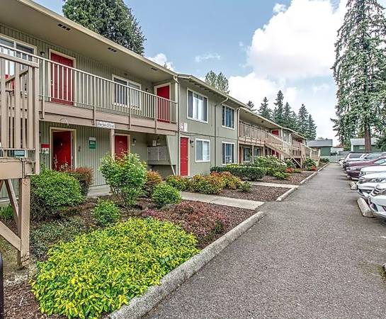 $1,300 / 2br - 880ft2 - 880 Sq Ft 2 Bed / 1 Bath! Our gorgeous views won't disappoint! (Vancouver - Highway 99)64039059541249124