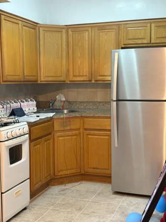$289 / 1br - ¡EN VENTA!... ESTUDIO AMPLIO CON NICHO CERCA DE TODOS LOS TRANSPORTES! (WOODSIDE, SUNNYSIDE, ELMHURST, CIUDAD DE LONG ISLAND)63912048615554123