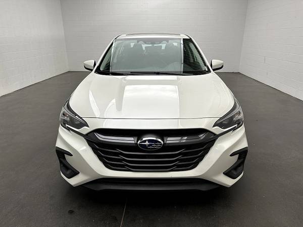 390 $/mes - Subaru Legacy Limited 2023 por SOLO - 25.000 $ (1155 Canton Road Carrollton, OH 44615)63436112735361122