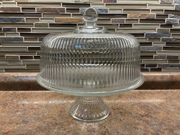 Anchor Hocking Glass Cake Stand & Dome 1