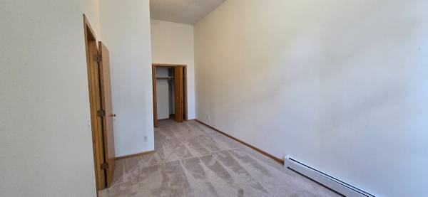$985 / 2br - 800ft2 - Cedar Riverside 2 BDRM 1 BATH Apt in MPLS 413-1 (Westbank)63868702728193121